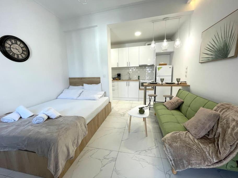 Block Of Flats - Modern Flat Appartement Ioannina Buitenkant foto